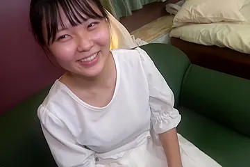 ***。色白美肌のモチモチFカップ美少女のいやらしすぎるボディが圧巻。 - free porn video