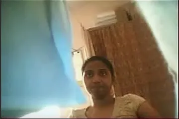 Desi Gal Share Her Love Bubbles - free porn video