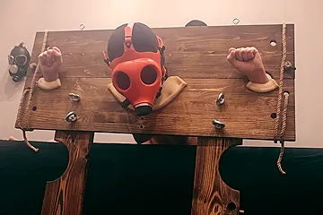 Sex Wife - Wife Have Sex Wearing A Gasmask - free porn video