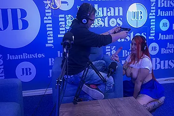 Andrea Pardo Cums 5 Times! In A Row On The Sex Machine At Juan Bustos Podcast - free porn video