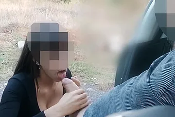 libertine italienne culbutée dans la voiture - free porn video