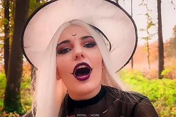 Whore Suzie Sparkles Pee In The Middle Of Forest - free porn video