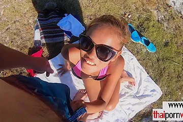 18 Years In Thai Old Has To Shag A Big Chopper Outdoor - free porn video