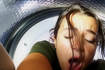 Lauren Walker - Stepsister Stuck In Washing Machine - free porn video