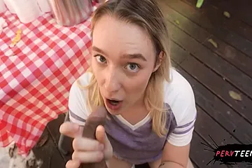 Juliette Mint And Johnny Love - At Public Pool With Booty Teen ! Pervteen 10 Min - free porn video