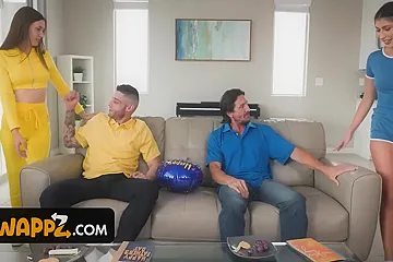 Stepfathers Day Orgy With Big Tits Stepdaughters - Cheating Stepdads Get Young Pussy With Teal Conrad, Hazel Moore And Jessica Aaren - free porn video