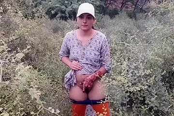 Ladki Gumne Aai Ek Ladke Ne Ladki Ko Muh Me Diya - free porn video