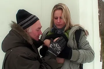 Blonde Bitch Enjoys Riding A Fat Cock In The Snow With Samantha Jolie - free porn video