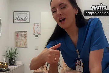 My Stepmom The Masseuse Fixed My Knees With Her Mouth - free porn video
