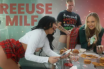 Paisley Porter And Vanessa Marie In It Feels A Lot Like Christmas - free porn video